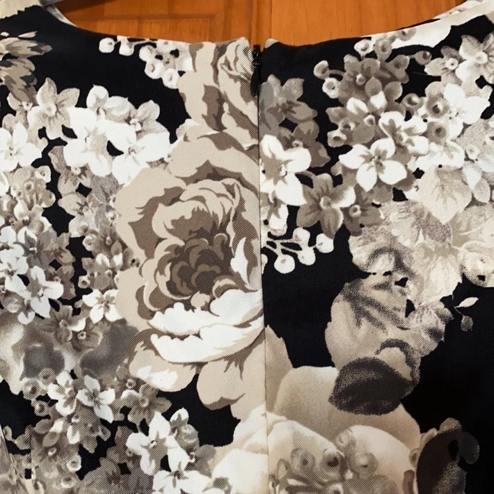 Floral Dress - Picture 2 of 3